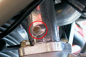 foto:conexión al vacío Ducati Monster